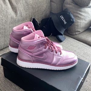 Air Jordan 1 Pink